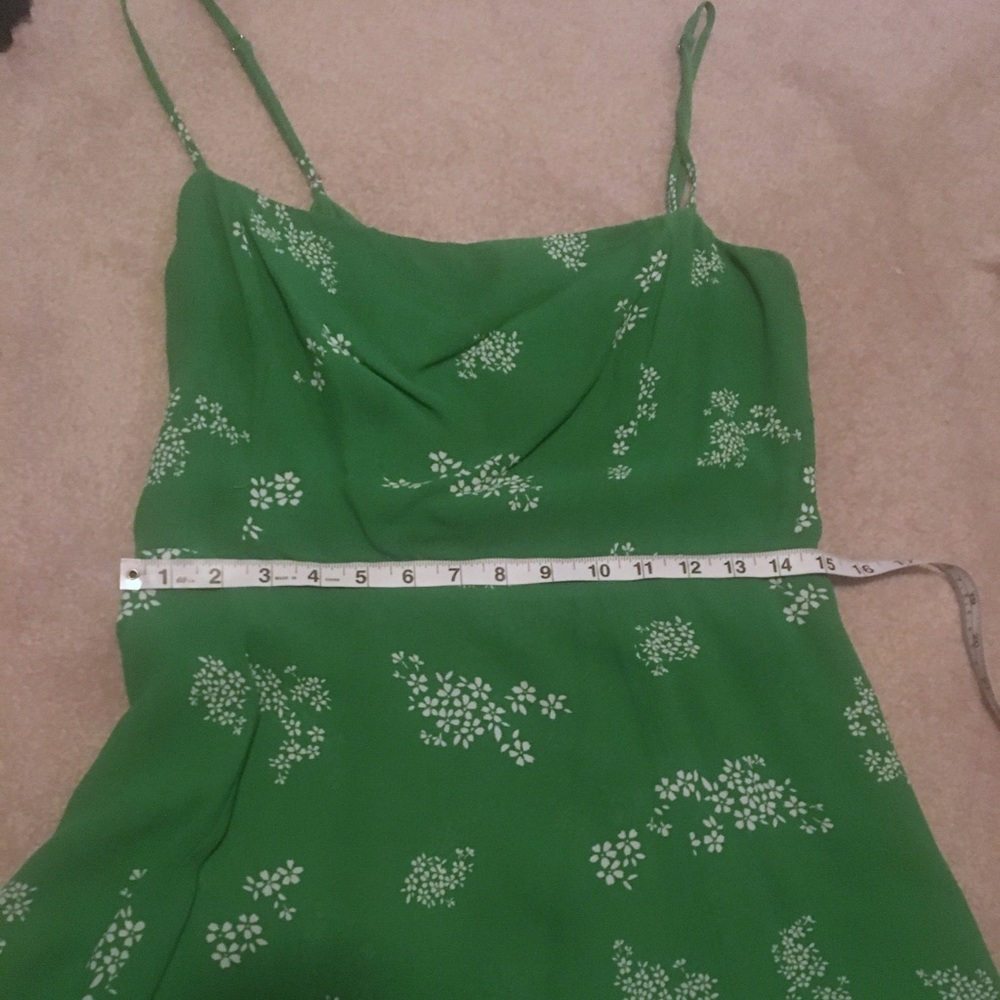 Reformation Stacey mini Dress in Monica. Green. - Picture 6 of 8